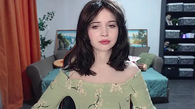 Snapshot of SYKE chatting on February 7, 3:12 am SYKE online show from February 7, 3:12 am