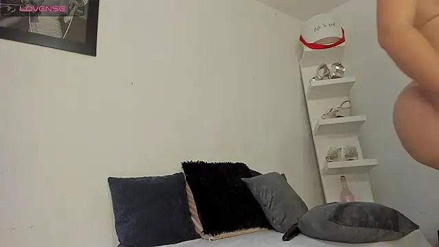 Adribaute online show from July 7, 6:33 pm