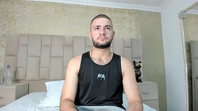 MaximusDick1  online show from October 26, 4:24 am