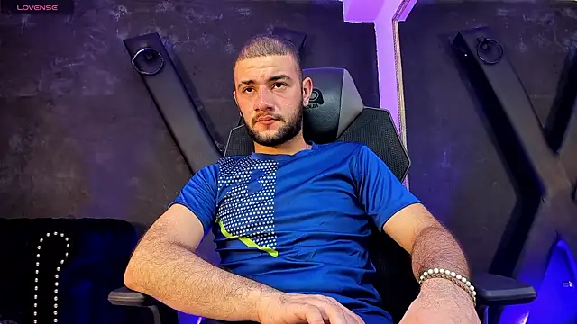 MaximusDick1  online show from September 24, 3:57 am