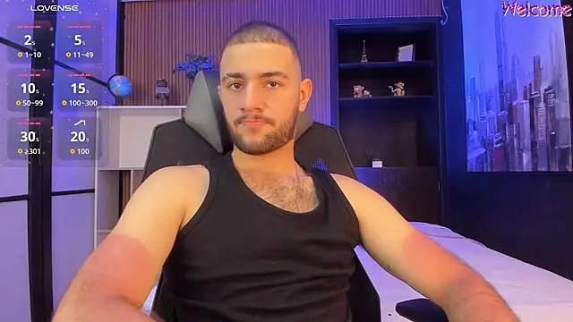 MaximusDick1  online show from March 25, 12:48 pm