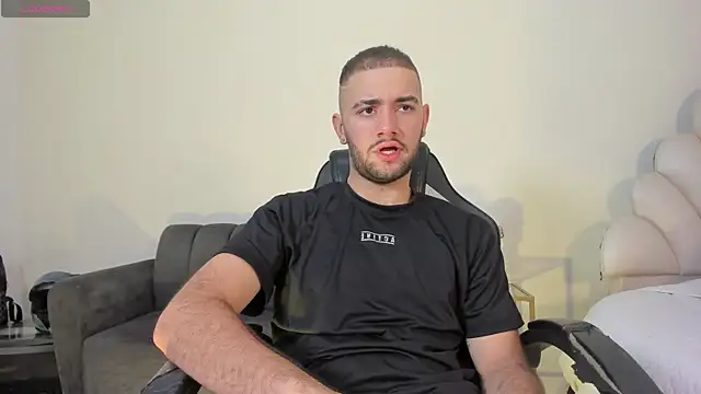 MaximusDick1  online show from June 25, 12:43 pm