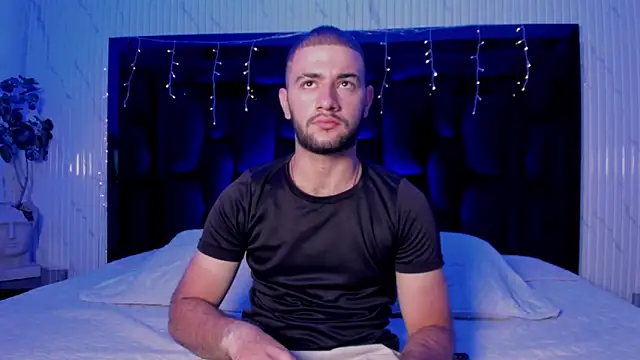 MaximusDick1  online show from March 31, 12:07 pm