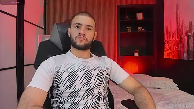 MaximusDick1  online show from March 19, 12:16 pm