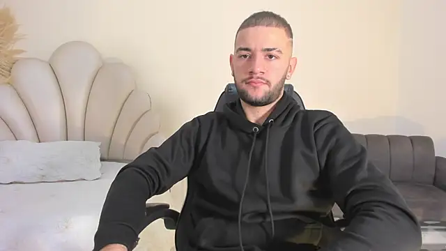 MaximusDick1  online show from July 8, 11:44 am