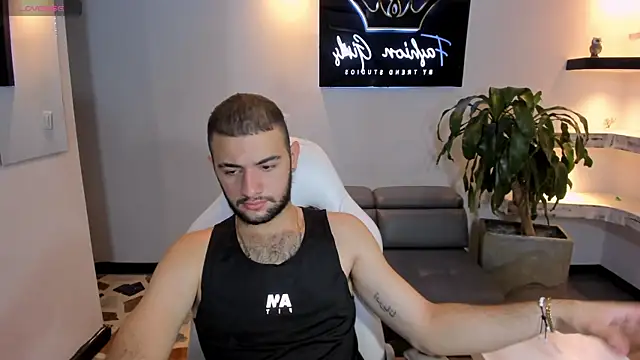 MaximusDick1  online show from November 6, 3:43 am