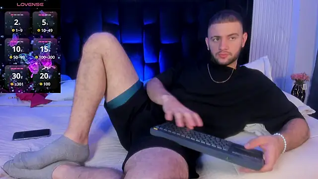 MaximusDick1  online show from April 26, 12:13 pm