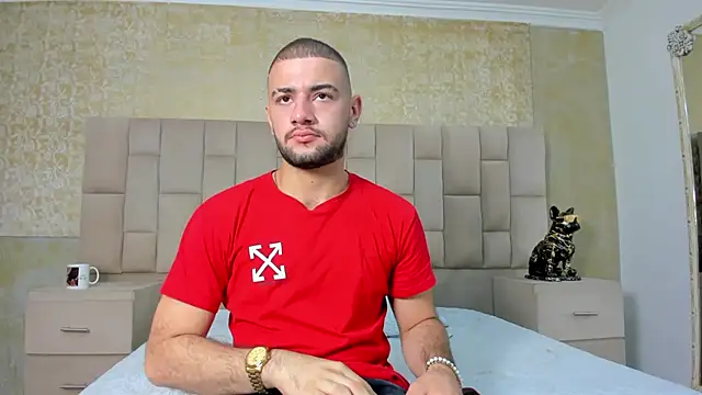 MaximusDick1  online show from November 7, 3:44 am