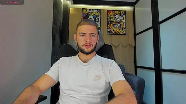 MaximusDick1  online show from February 17, 12:24 pm