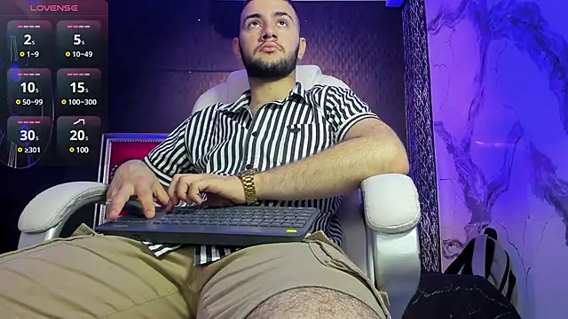 MaximusDick1  online show from December 3, 12:02 pm