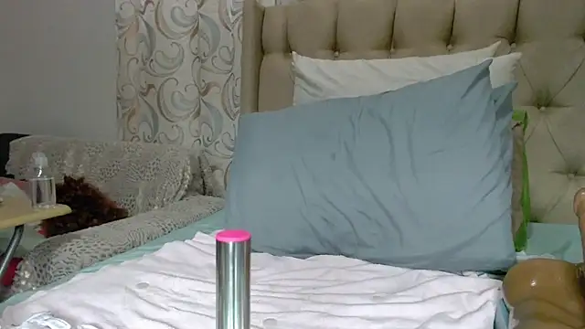 QUEENSHEBAxx01 online show from February 26, 8:42 pm