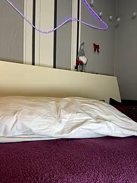 Jadelli online show from March 17, 12:42 am