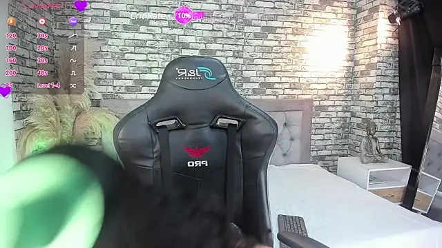 ariadna milano online show from March 17, 1:29 pm