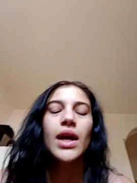 Virgin Pussy Love online show from June 25, 2:00 pm