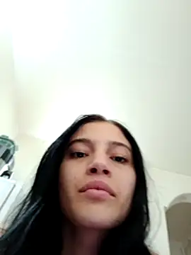 Virgin Pussy Love online show from May 4, 2:42 pm
