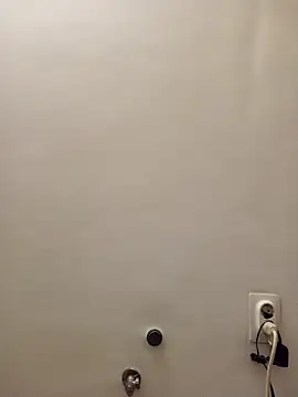 Virgin Pussy Love online show from December 3, 9:14 pm