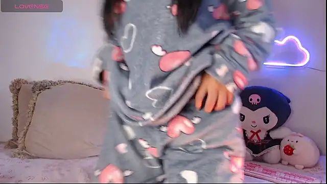 Snapshot of sofi_soft_ chatting on November 29, 5:35 pm sofi soft online show from November 29, 5:35 pm