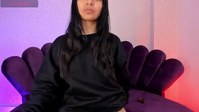 Snapshot of sofi_soft_ chatting on October 20, 5:02 pm sofi soft online show from October 20, 5:02 pm