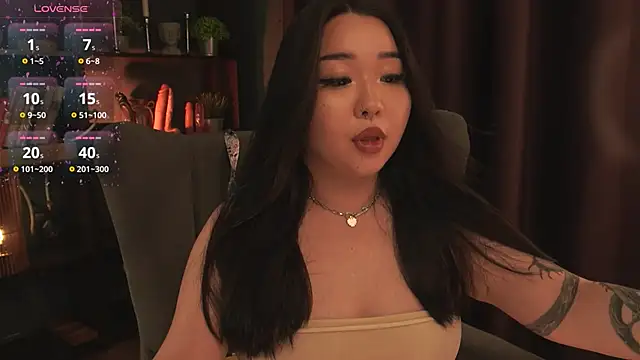 Snapshot of mei_honey_ chatting on October 14, 10:09 pm mei honey  online show from October 14, 10:09 pm