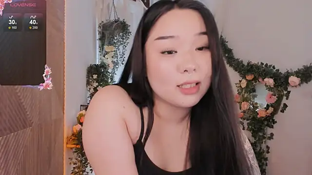 Snapshot of mei_honey_ chatting on January 18, 1:40 pm mei honey  online show from January 18, 1:40 pm