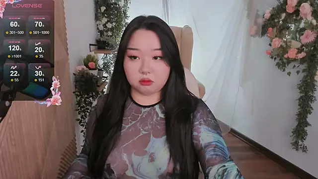 Snapshot of mei_honey_ chatting on March 5, 2:45 pm mei honey  online show from March 5, 2:45 pm