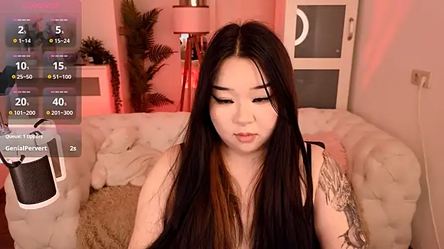 Snapshot of mei_honey_ chatting on February 1, 7:44 pm mei honey  online show from February 1, 7:44 pm