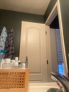 Ectorius online show from December 4, 1:32 pm