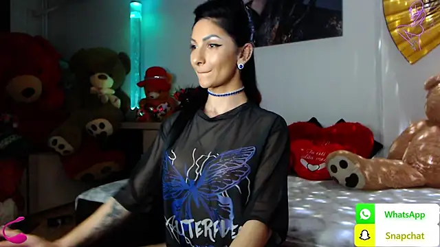 EvelynAisha online show from March 21, 6:18 pm