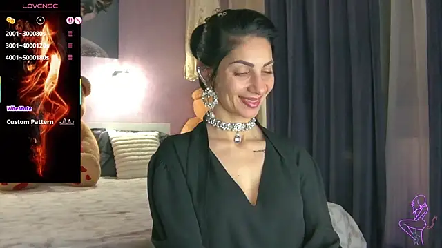 Snapshot of EvelynAisha chatting on January 17, 5:27 pm EvelynAisha online show from January 17, 5:27 pm