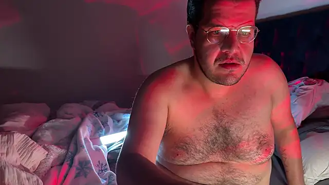 Snapshot of bearcloudcomputa chatting on January 12, 1:05 pm bearcloudcomputa online show from January 12, 1:05 pm