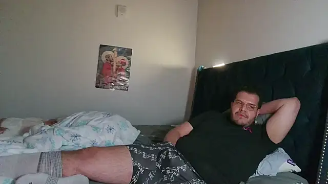 Snapshot of bearcloudcomputa chatting on January 10, 1:32 am bearcloudcomputa online show from January 10, 1:32 am