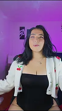 Pauilina online show from April 18, 11:05 pm