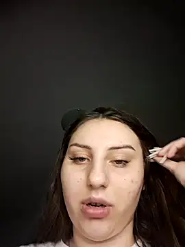 KarinaCelinne online show from December 6, 10:35 pm