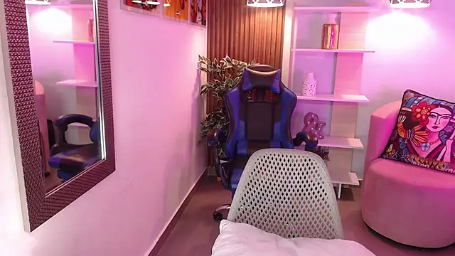 Snapshot of Dalila_Sky chatting on September 25, 6:03 pm Dalila Sky online show from September 25, 6:03 pm
