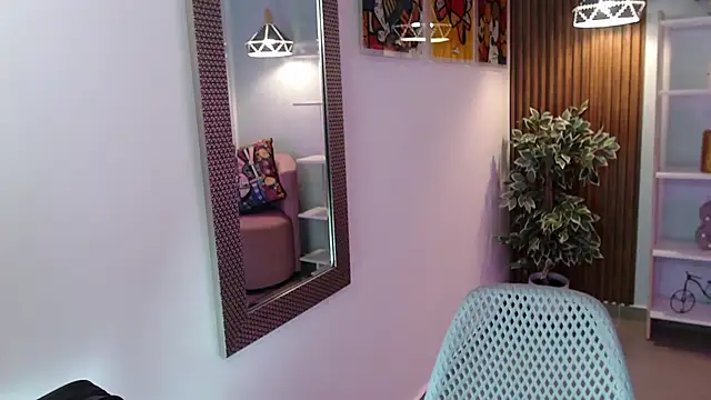 Snapshot of Dalila_Sky chatting on March 3, 6:04 pm Dalila Sky online show from March 3, 6:04 pm