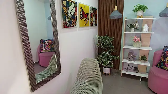 Dalila Sky online show from December 14, 11:05 am