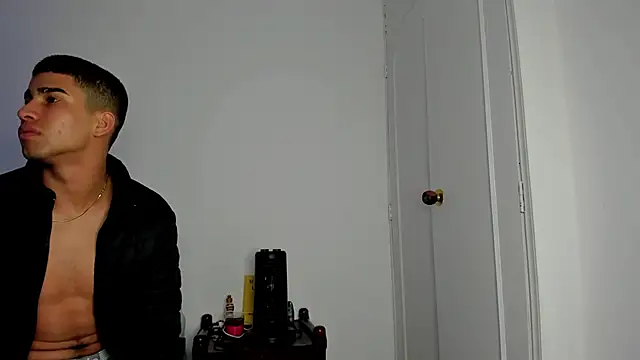 andy 0018 online show from February 10, 7:58 am