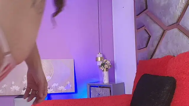 Snapshot of BRITHANY_SPARK chatting on November 27, 4:13 am BRITHANY SPARK online show from November 27, 4:13 am