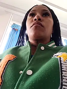 Snapshot of devi_black13_ chatting on March 5, 4:35 pm devi black13 online show from March 5, 4:35 pm