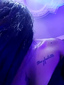 Snapshot of devi_black13_ chatting on February 5, 8:14 pm devi black13 online show from February 5, 8:14 pm