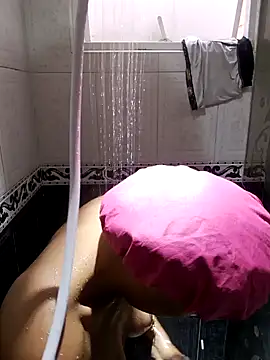 Snapshot of devi_black13_ chatting on December 24, 6:17 pm devi black13 online show from December 24, 6:17 pm