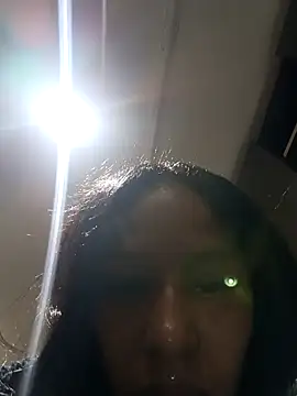 Snapshot of devi_black13_ chatting on December 23, 2:02 am devi black13 online show from December 23, 2:02 am