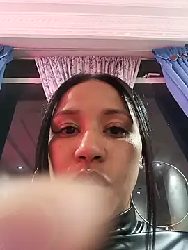 Snapshot of devi_black13_ chatting on January 11, 12:55 am devi black13 online show from January 11, 12:55 am