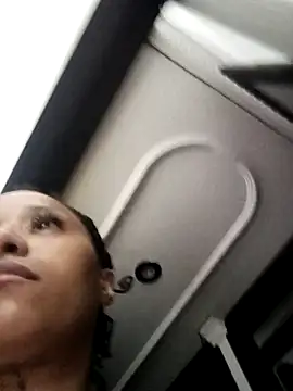 Snapshot of devi_black13_ chatting on March 14, 11:32 pm devi black13 online show from March 14, 11:32 pm