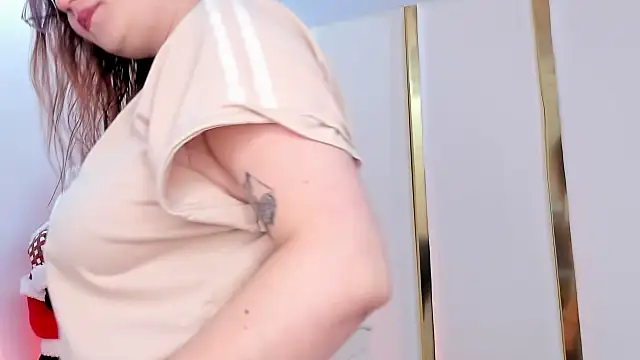 SalommeFlores online show from November 23, 1:04 am