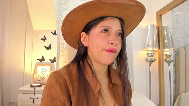 Foxy200   online show from February 24, 7:59 pm