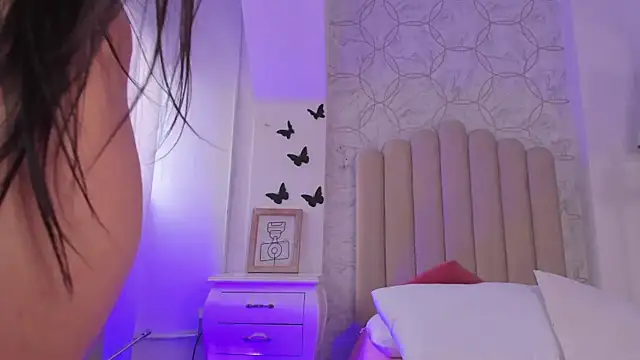 Foxy200   online show from March 6, 8:04 pm