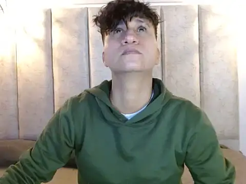 Snapshot of Im_Milan_Rs chatting on October 12, 3:41 am Im Milan Rs online show from October 12, 3:41 am