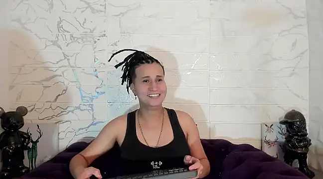 Snapshot of Im_Milan_Rs chatting on February 27, 3:18 am Im Milan Rs online show from February 27, 3:18 am