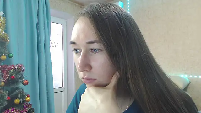 Snapshot of --Model--2 chatting on January 9, 12:09 pm --Model--2 online show from January 9, 12:09 pm